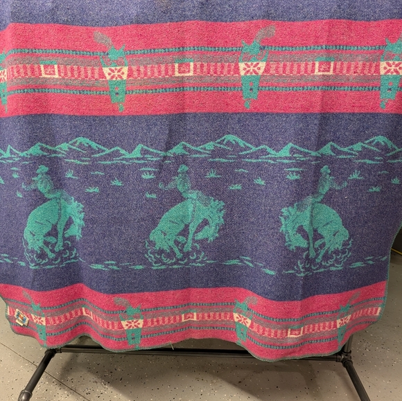 Vintage Blanket Double Sided Colorful Western Blanket with Cowboy Design